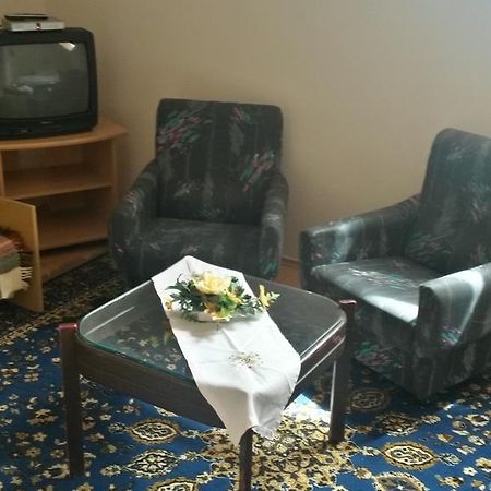 Hotel Ezust Fenyo Vendeghaz Siófok Exterior foto